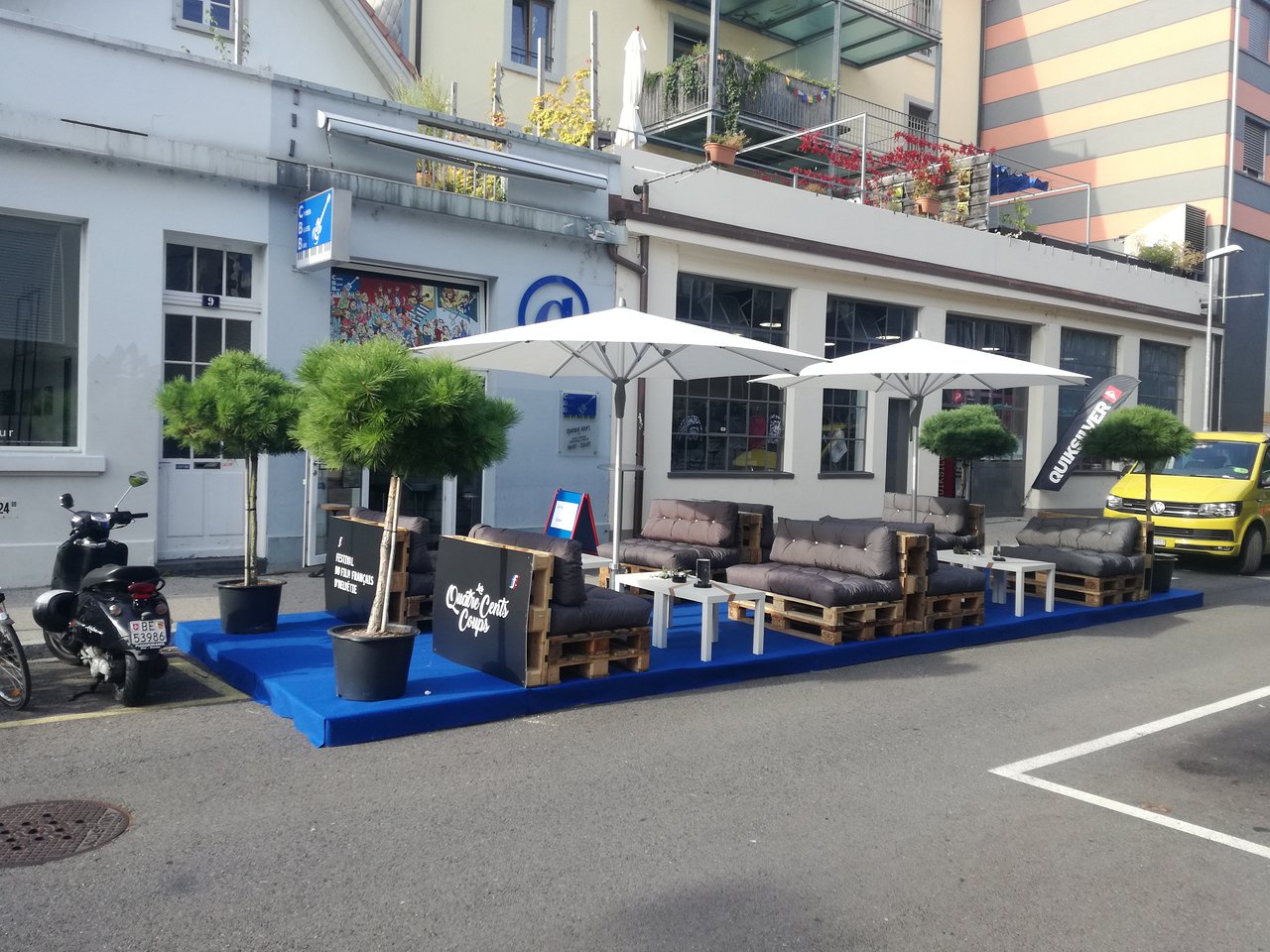 Cyber Blues Bar