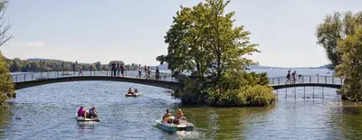 Pedalo am Bielersee
