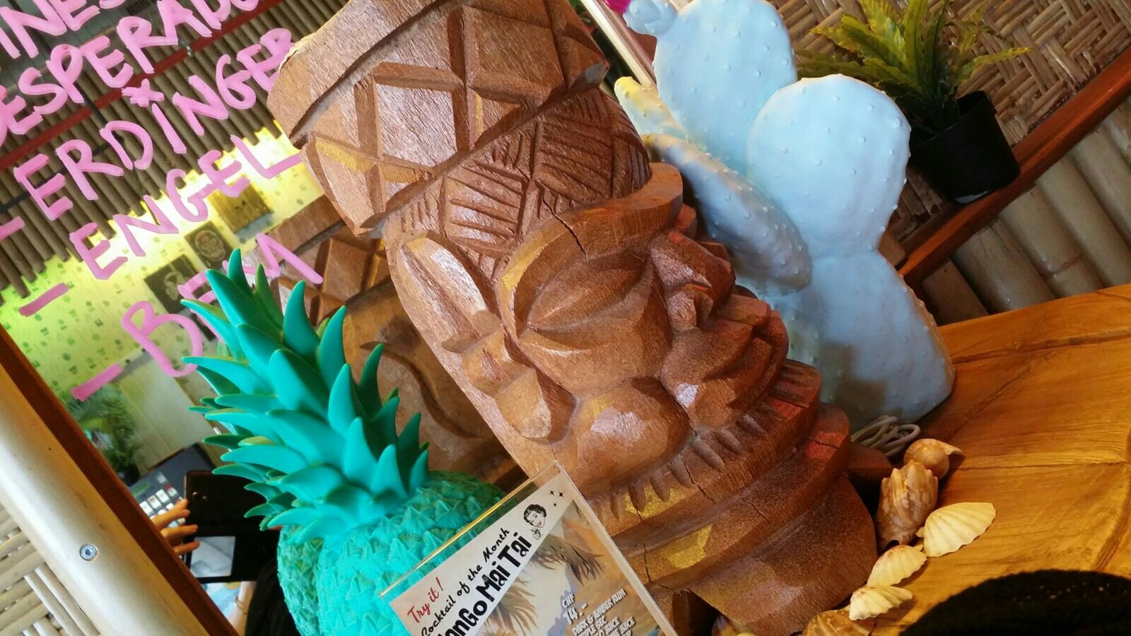 Dan'ton-Ku Tiki Bar