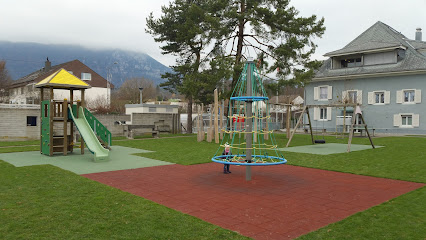 Spielplatz Dorfplatz Feldbrunnen